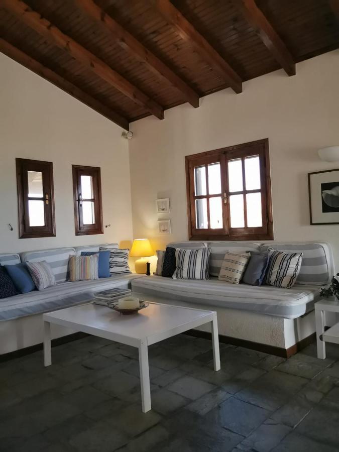 Villa Christina كارفاس المظهر الخارجي الصورة
